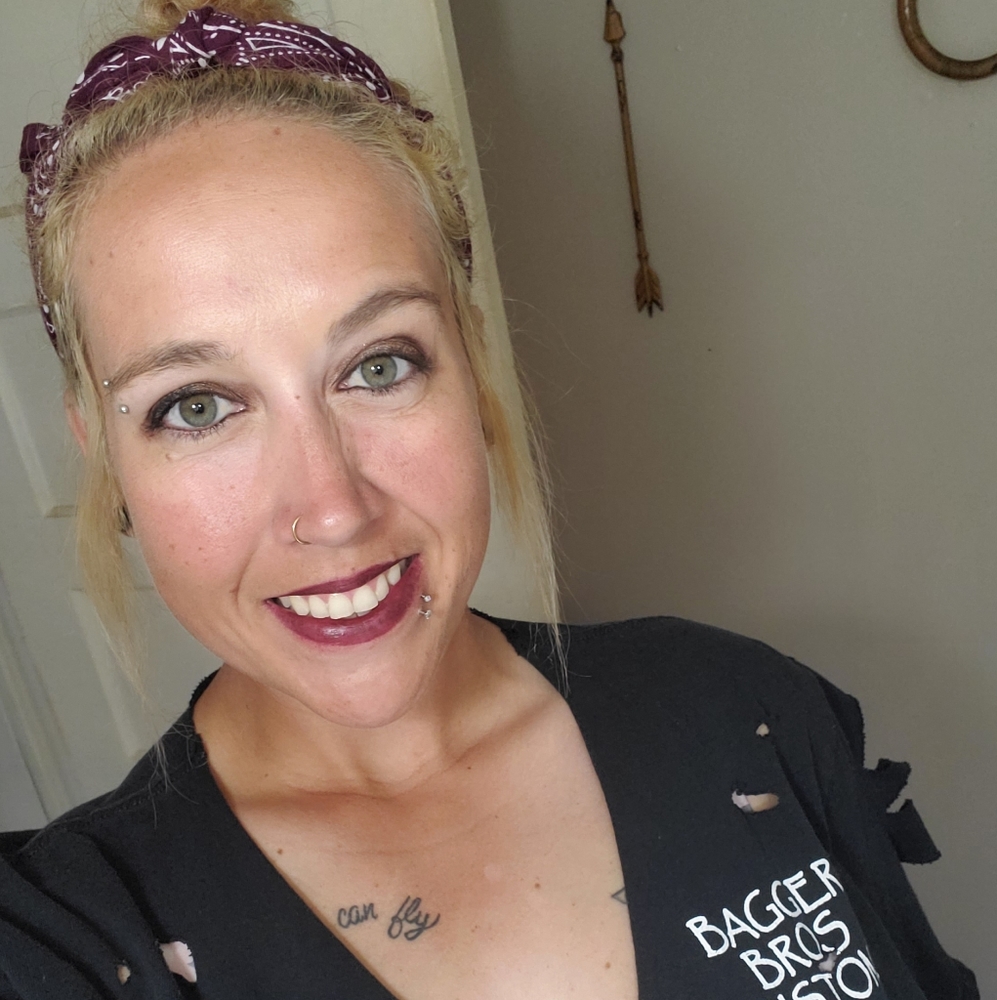 Meet your Posher, Amanda